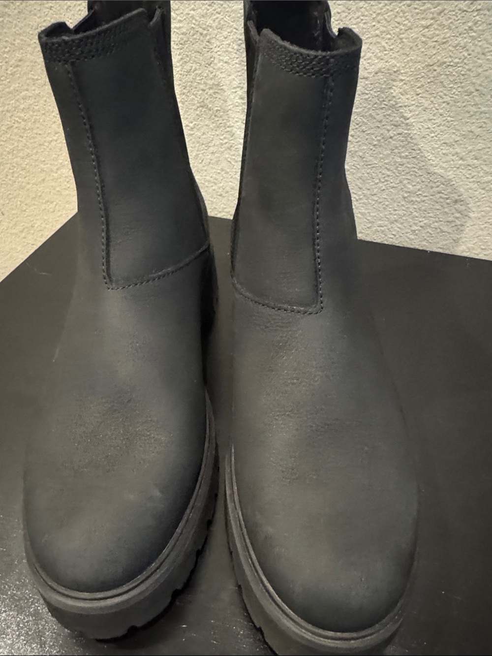 Timberland Black Nubuck Chelsea Lug Ankle Boots Womans 8.5 - Picture 7 of 12